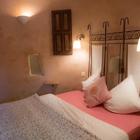 Panzió La Colombiere Du Chateau 3*